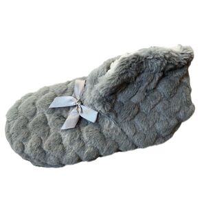 Skyline Collection Fuzzy Slipper Boots Grey New In Package Size 5-7